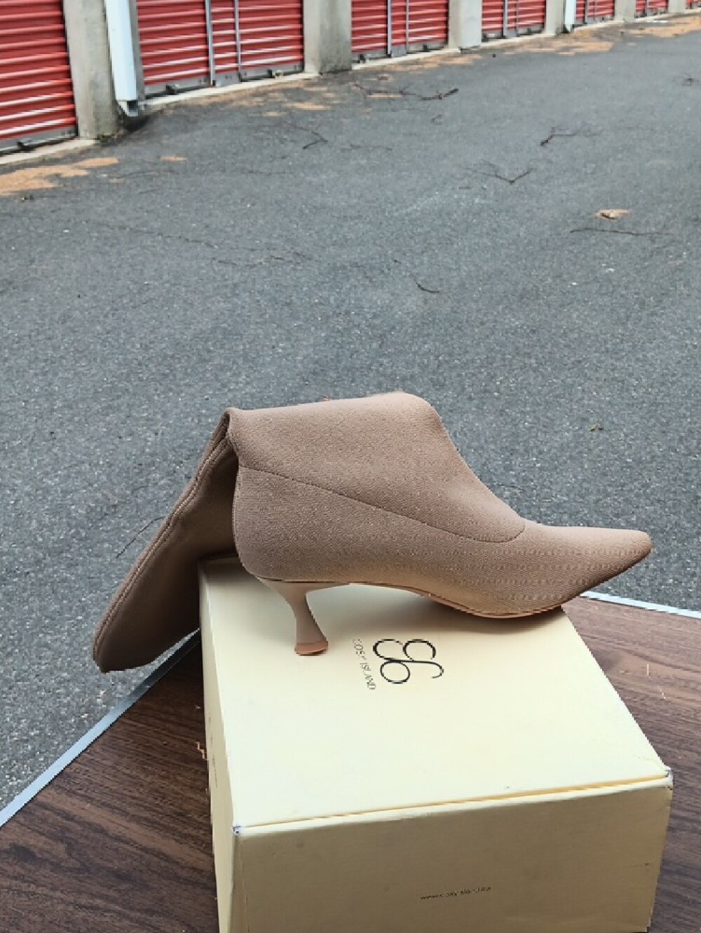 Pointed-Toe Knit Mule in Beige — Sleek Slip-On Heel - Picture 2 of 3